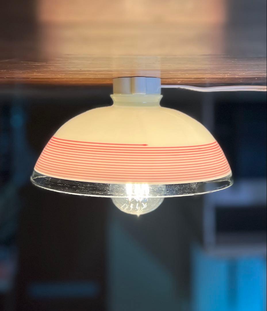 アンティーク　乳白ピンク螺旋電笠　ガラス　照明　灯り　大正ロマン　レトロ　古道具 照明 大正ロマン 電笠 ガラス ピンク 直径27cm