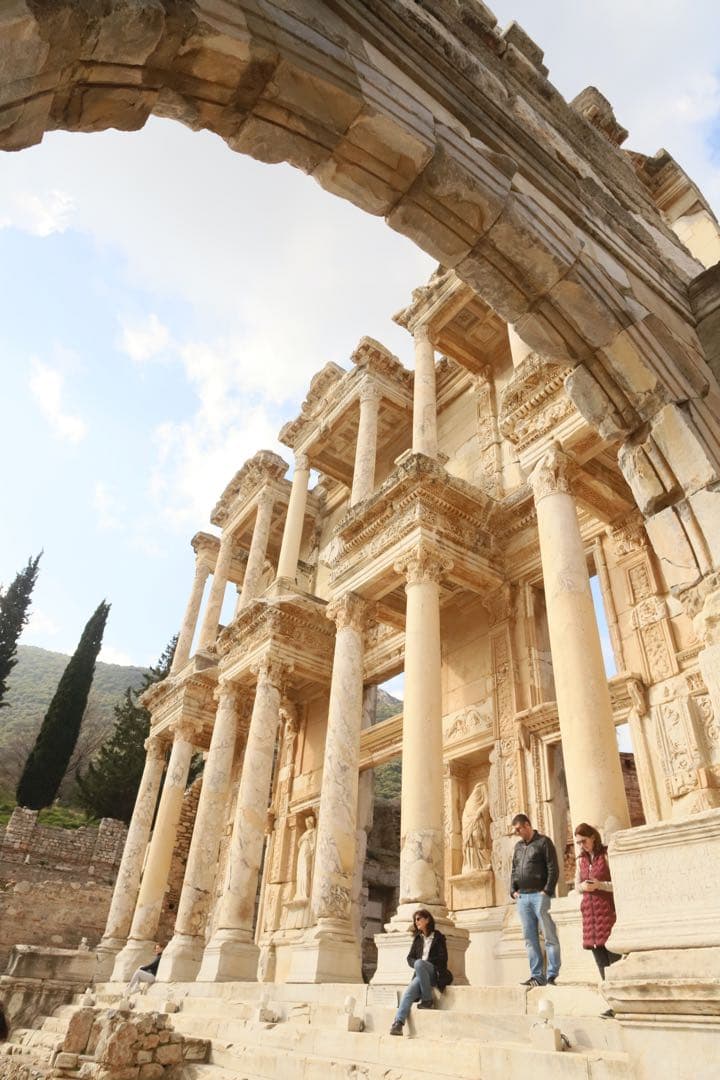 レンズ(ズーム) Canon EF20-35mm F3.5-4.5 USM