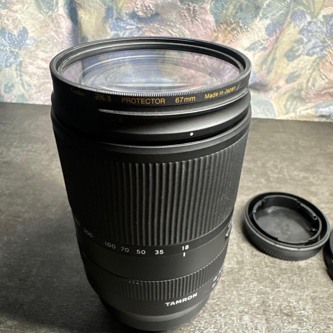タムロン 18-300mm F/3.5-6.3 富士Xマウント フィルター付き