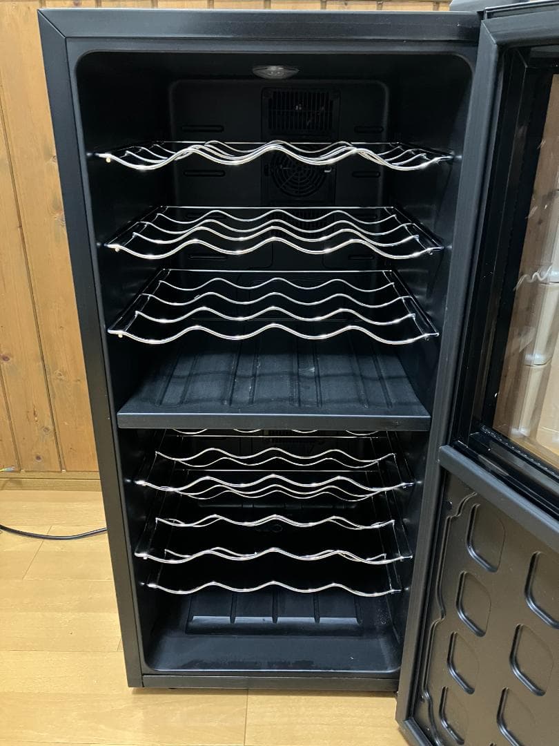 中古美品(凹み有)】ottostyle.jp ワインセラー(最大32本収納) - メルカリ