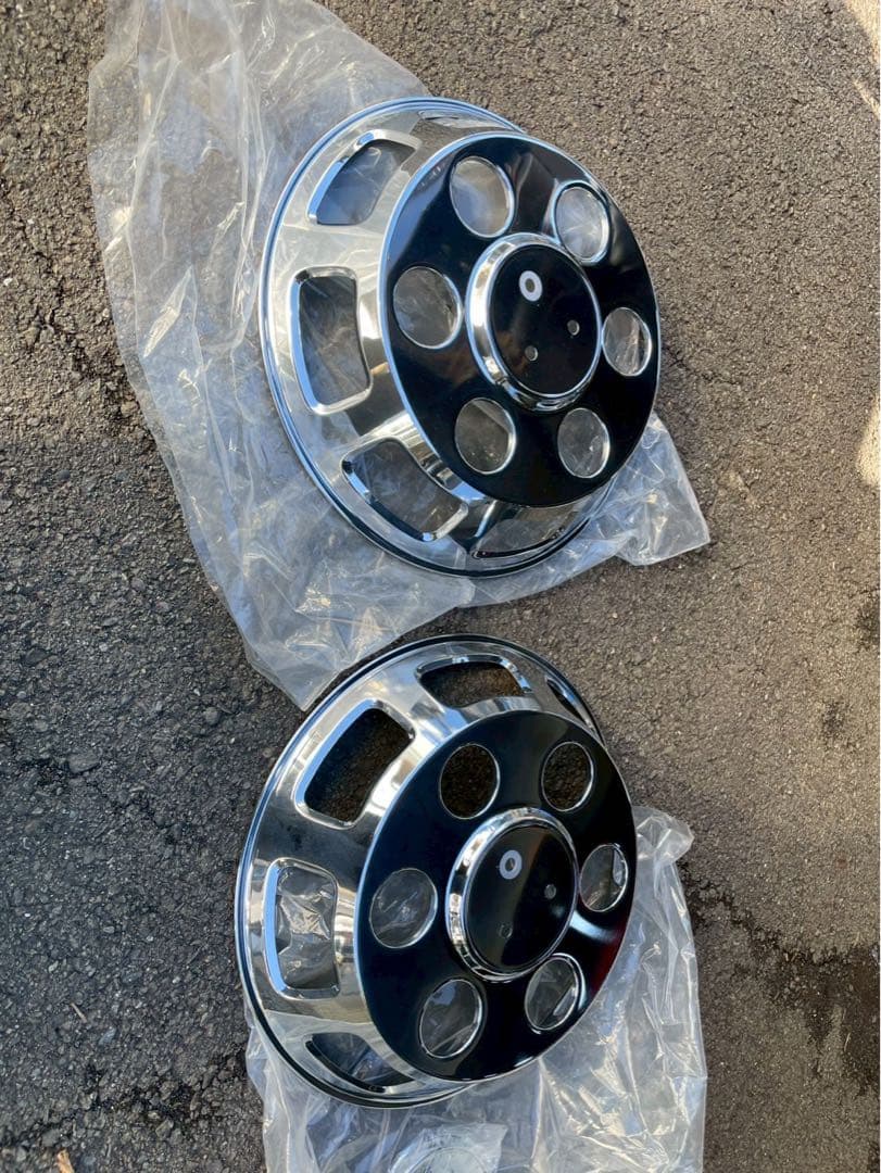 新品　ホイールカバー　17.5 フロント　ファイター　レンジャー　メッキ Amazon | 日野に対応 デュトロ レンジャー用 17.5インチ 6穴 ホイール