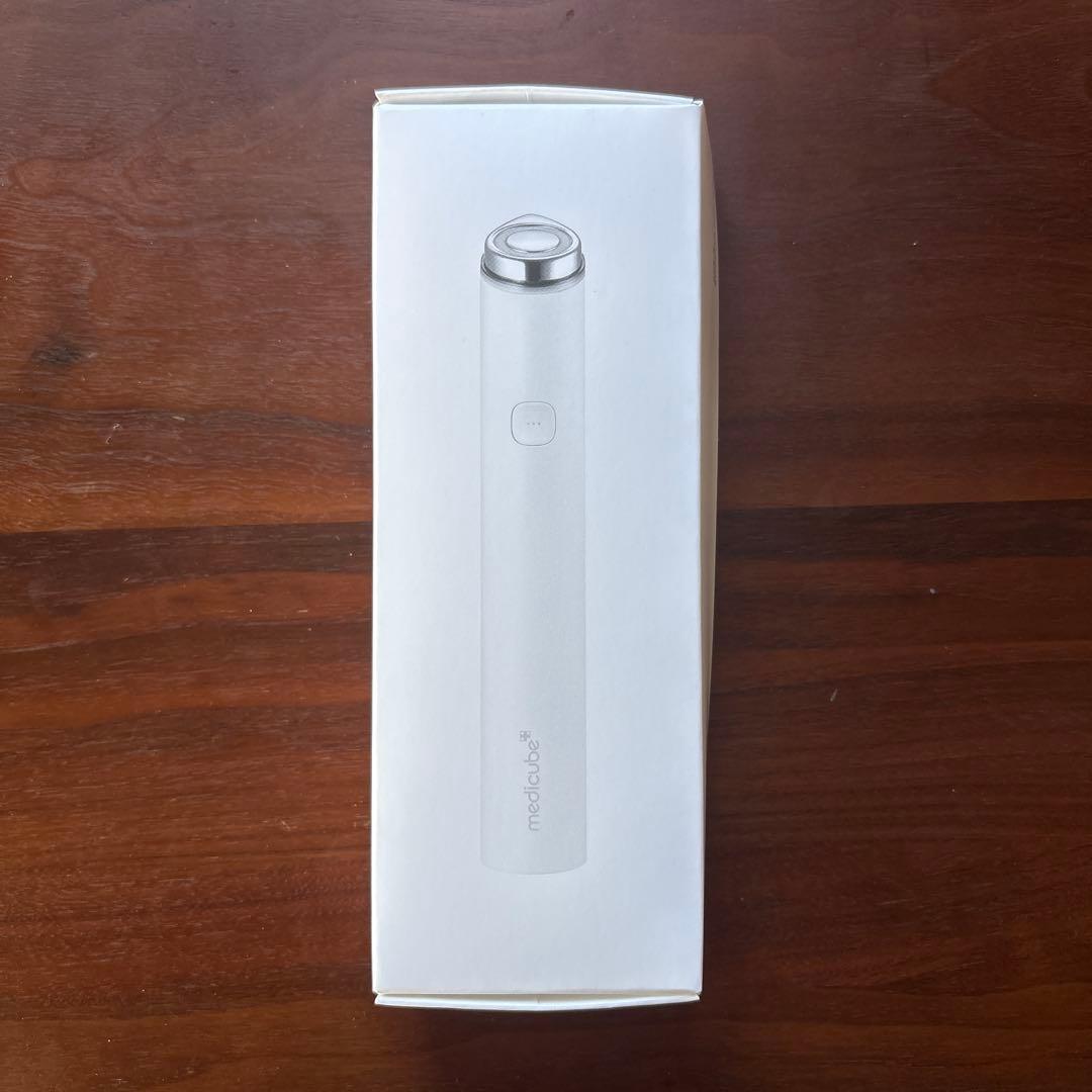 メディキューブ　ブースタープロミニ　ホワイト　美顔器 メディキューブ 美顔器 AGE-R ブースタープロミニ ホワイト メディ