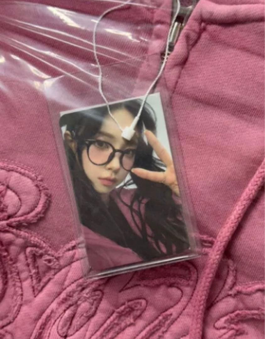 aespa カリナ ソウルコン 限定 パーカ－ セット aespa x L'Officiel Koreaのカリナ