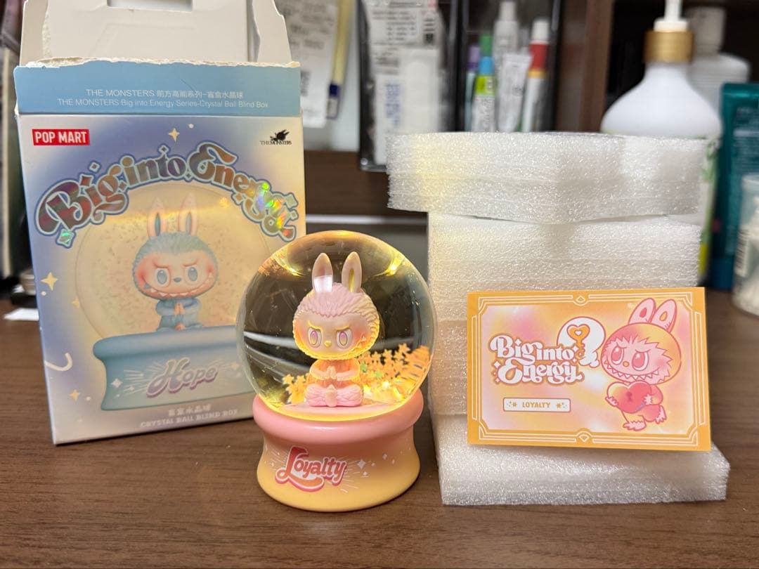 Big into Energyシリーズ クリスタルボール ラブブ - メルカリ
