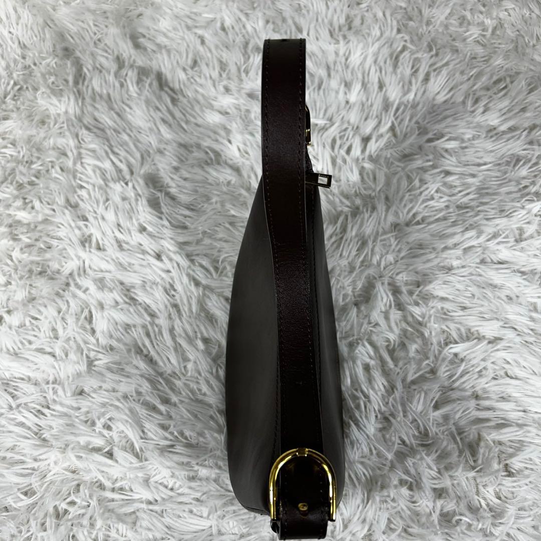 極美品✨クリスチャンヴィラ ラウンドショルダーバッグ ハーフムーン