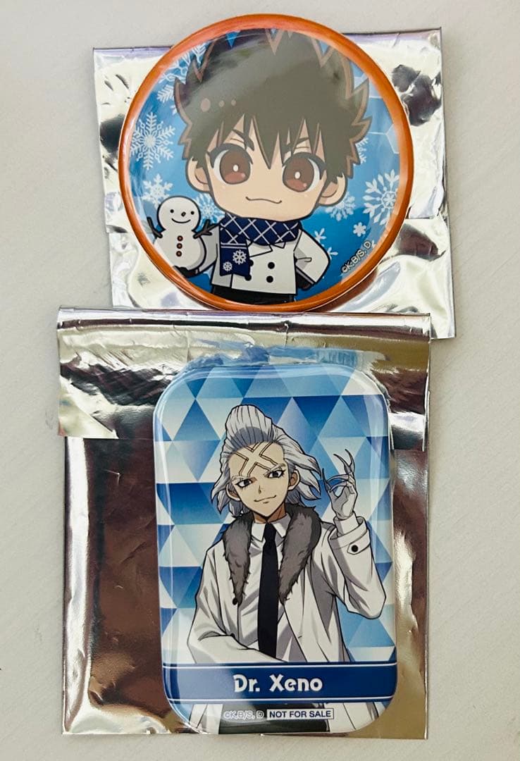 ゼノ クロム スクエア缶バッジ 特典 さっぽろ雪まつり Dr.STONE - メルカリ