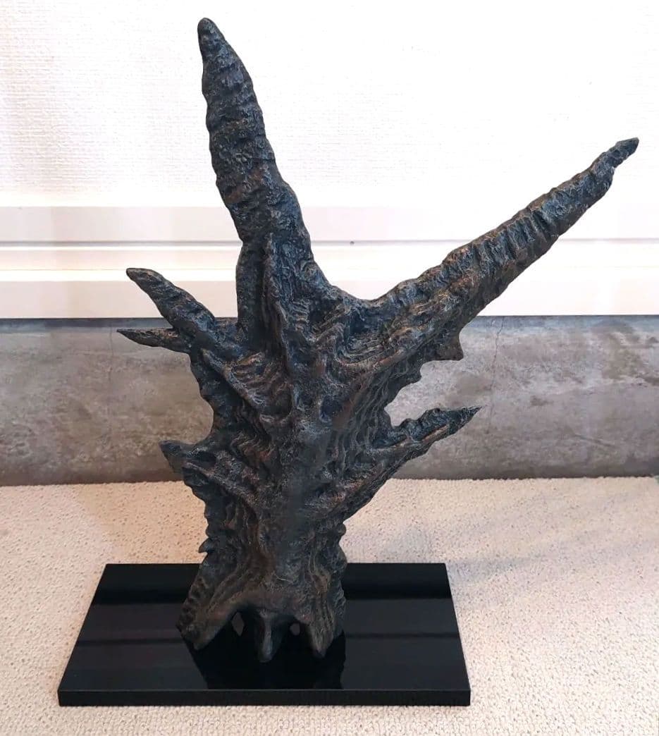 ニジゲンノモリ限定 ゴジラ-1.0 背びれフィギュア - メルカリ