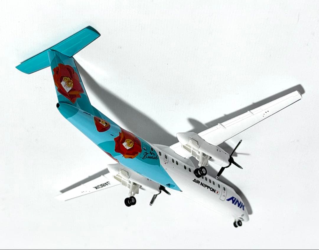 全日空商事 1/200 DHC-8-300 ANK TSUBAKI LIVERY - メルカリ