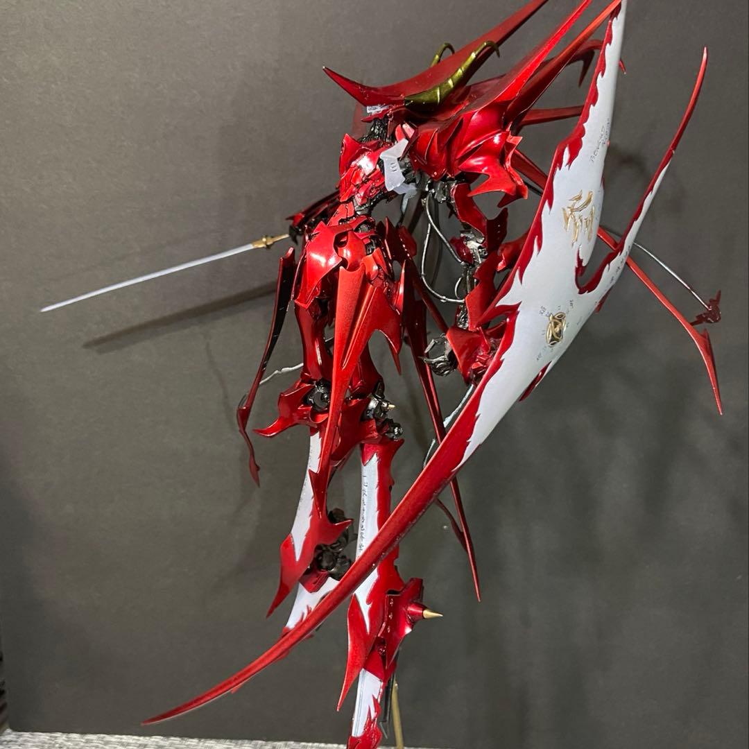 海洋堂ガレージキット　FSS \"超\"騎士団機 ［焔星］1／100 塗装完成品