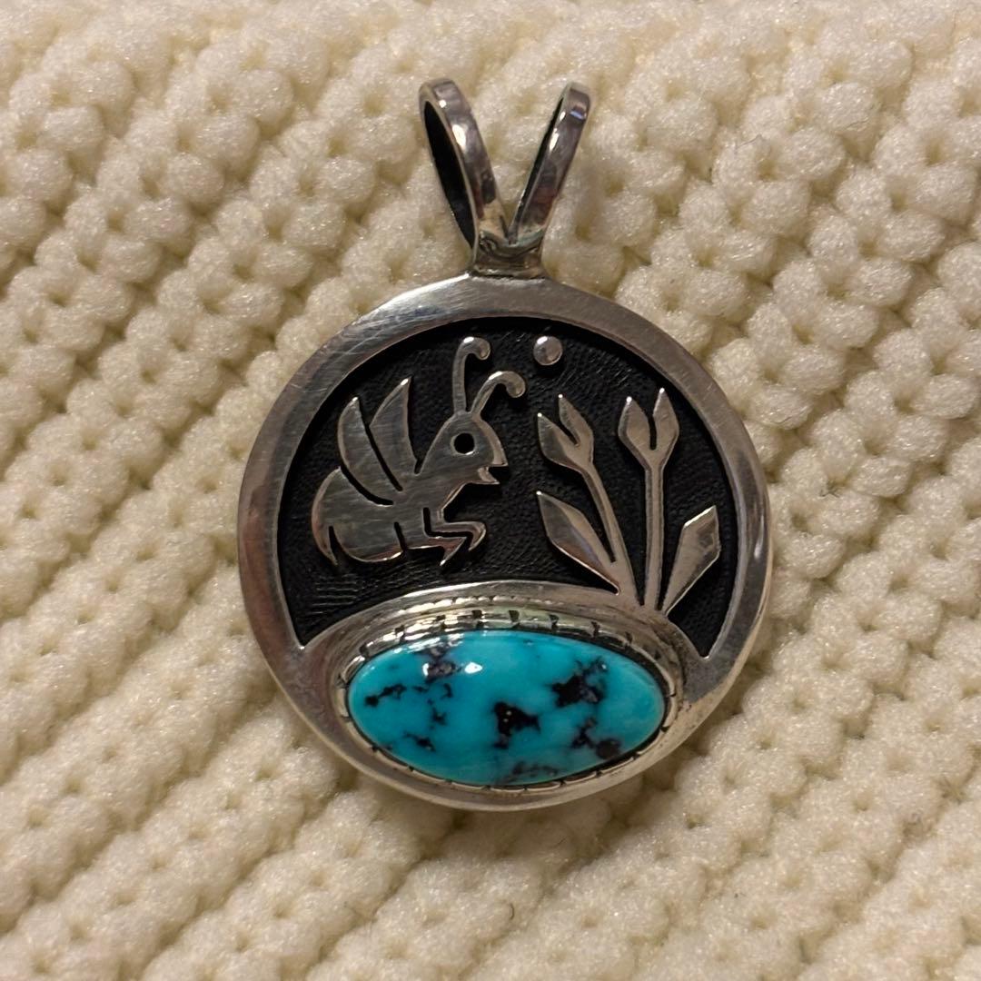 ホピ ゲーリー＆エルシー ヨヨキー ネックレストップ ミツバチ みつばち