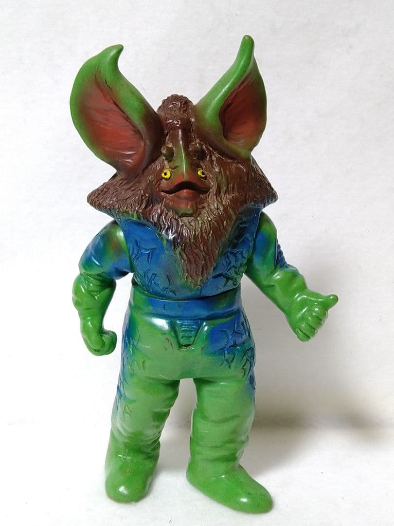 当時物 マルサン イカルス星人 珍色？ ブルースプレー 記名 割れあり ソフビ イカルス星人 マルサン製 ブルマァク製比較｜ゆる