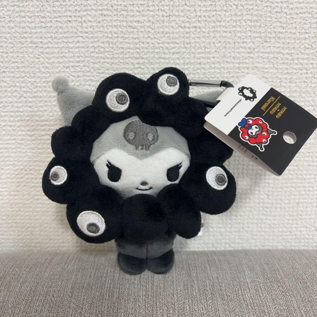 サンリオ ミャクミャクなりきりぬいぐるみ(BC)ブラック カラビナ付き