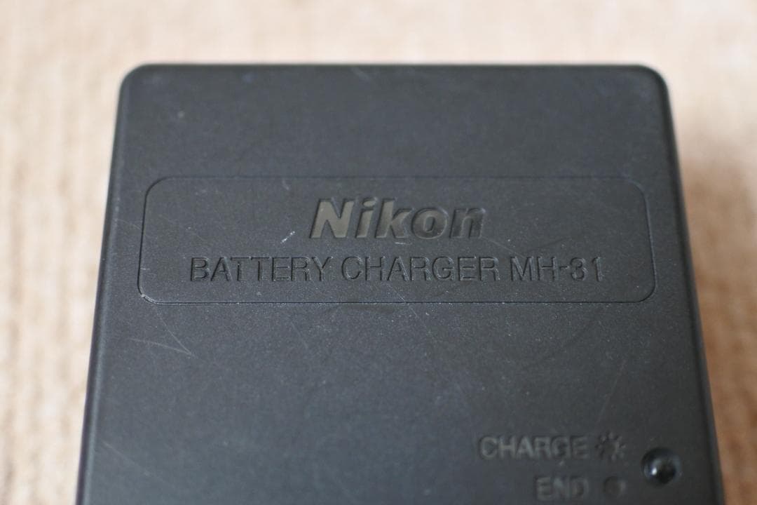 Nikon J5 + 1 NIKKOR 18.5mm + フード HB-N101