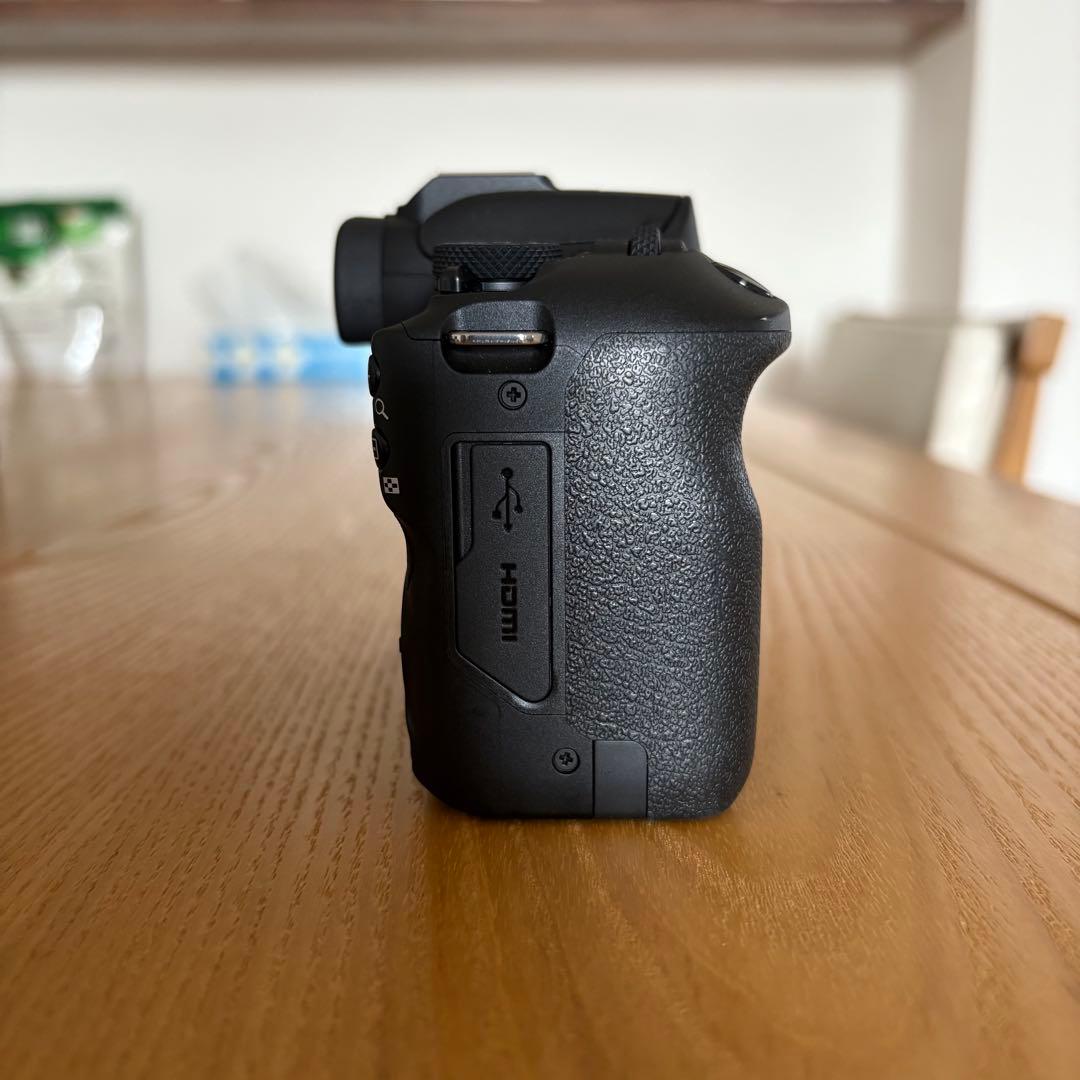 まつさん 専用☆EOS R100 RF-S4.5-6.3 IS STM