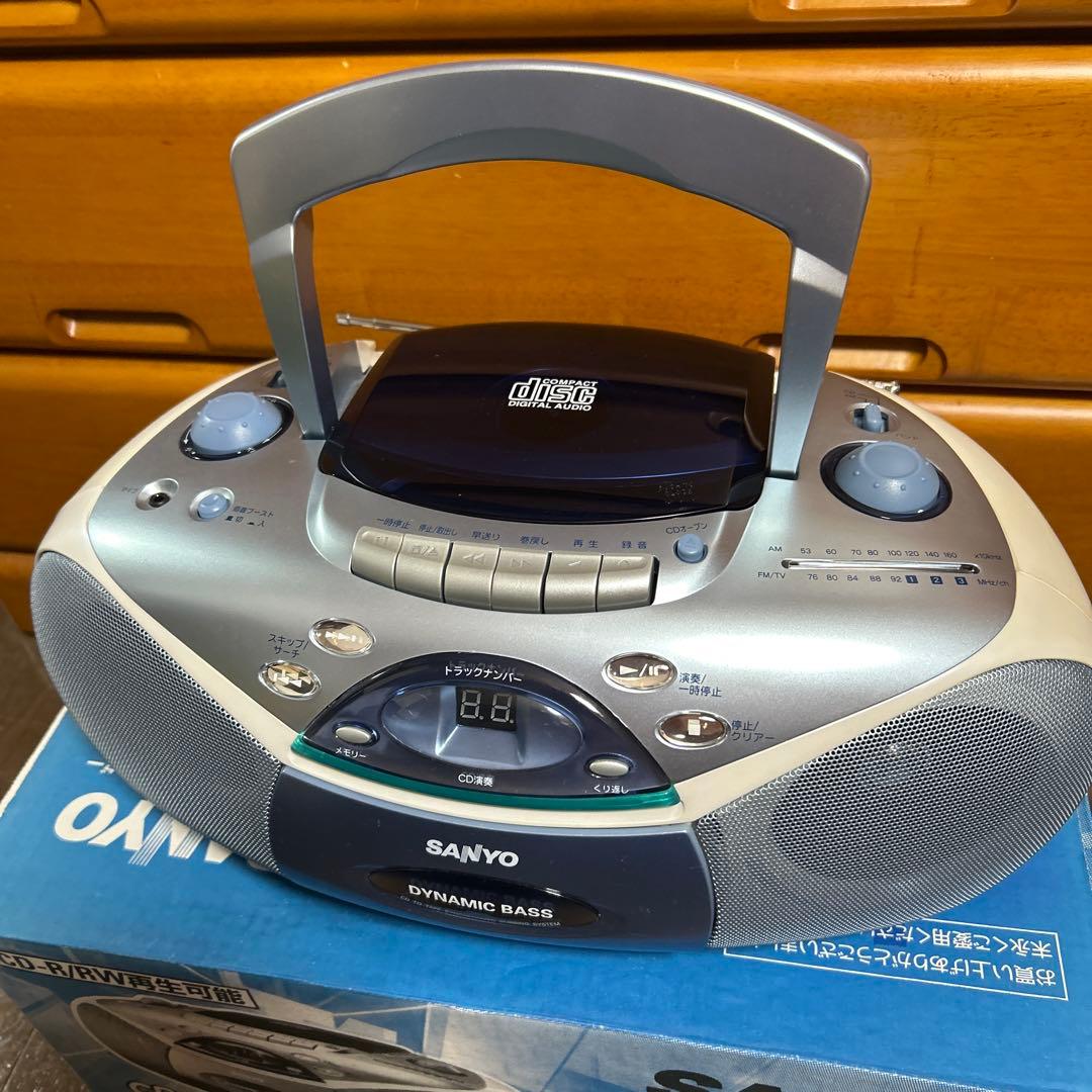 SANYO CDラジカセ - メルカリ