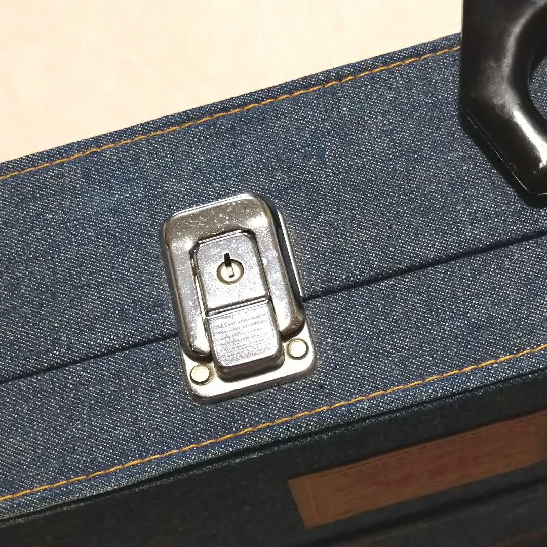 珍品 リーバイス デニム アタッシュケース オレンジタブ - メルカリ