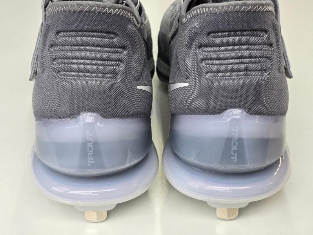 新品 ナイキ 野球 スパイク フォース ズーム トラウト8 グレー 29.0cm
