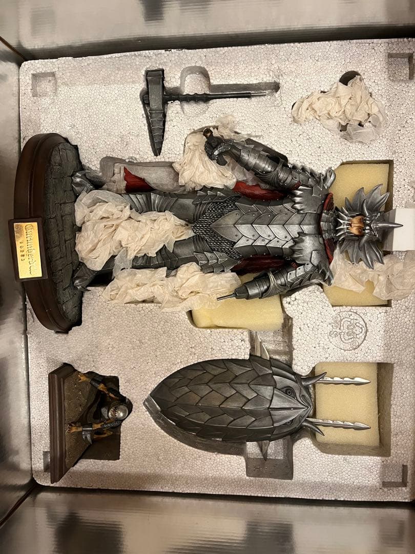 激レア　グルンベルド　ベルセルク　ART OF WAR フィギュア　戦魔兵付 グルンベルド』 限定版2 ※完売