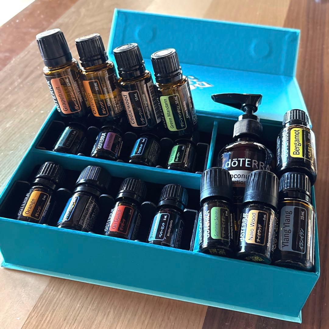 【早い者勝ち】doTERRAオイルセット　アロマタッチ＋その他オイル ドテラ アロマタッチお試しキット 8種類各0.75ml+ココナッツオイル2ml