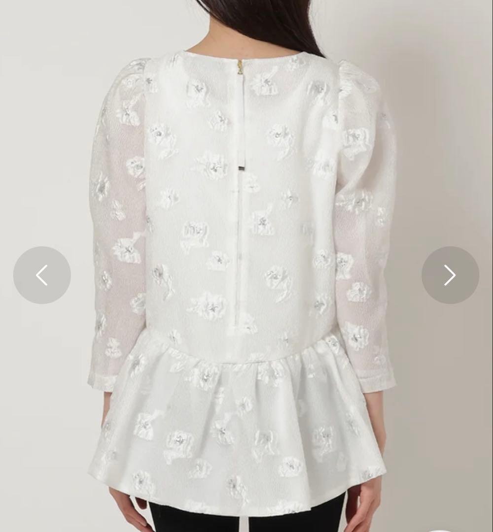新品】Audie a Muses シルバーフラワージャカードブラウス（オフ）