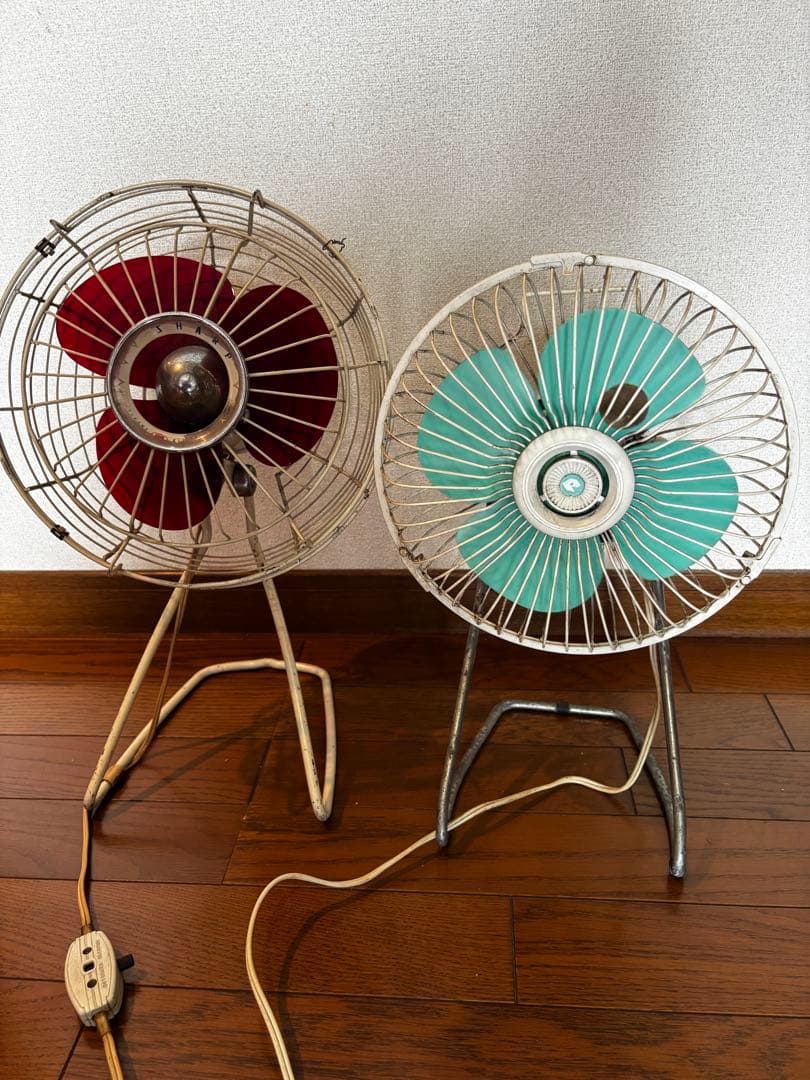 昭和レトロ sharp 卓上扇風機2台＋COPAL フリップ時計 3点セット 昭和レトロ sharp 卓上扇風機2台＋COPAL フリップ時計 3点セット