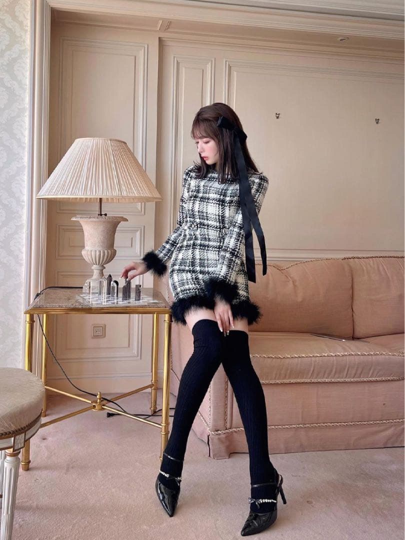 m me eme ロービングチェックフェザーワンピース - メルカリ