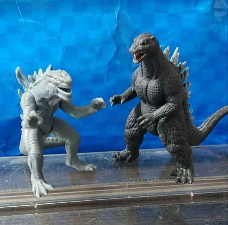 ミニバトルG ゴジラ超決戦 3種セット - メルカリ