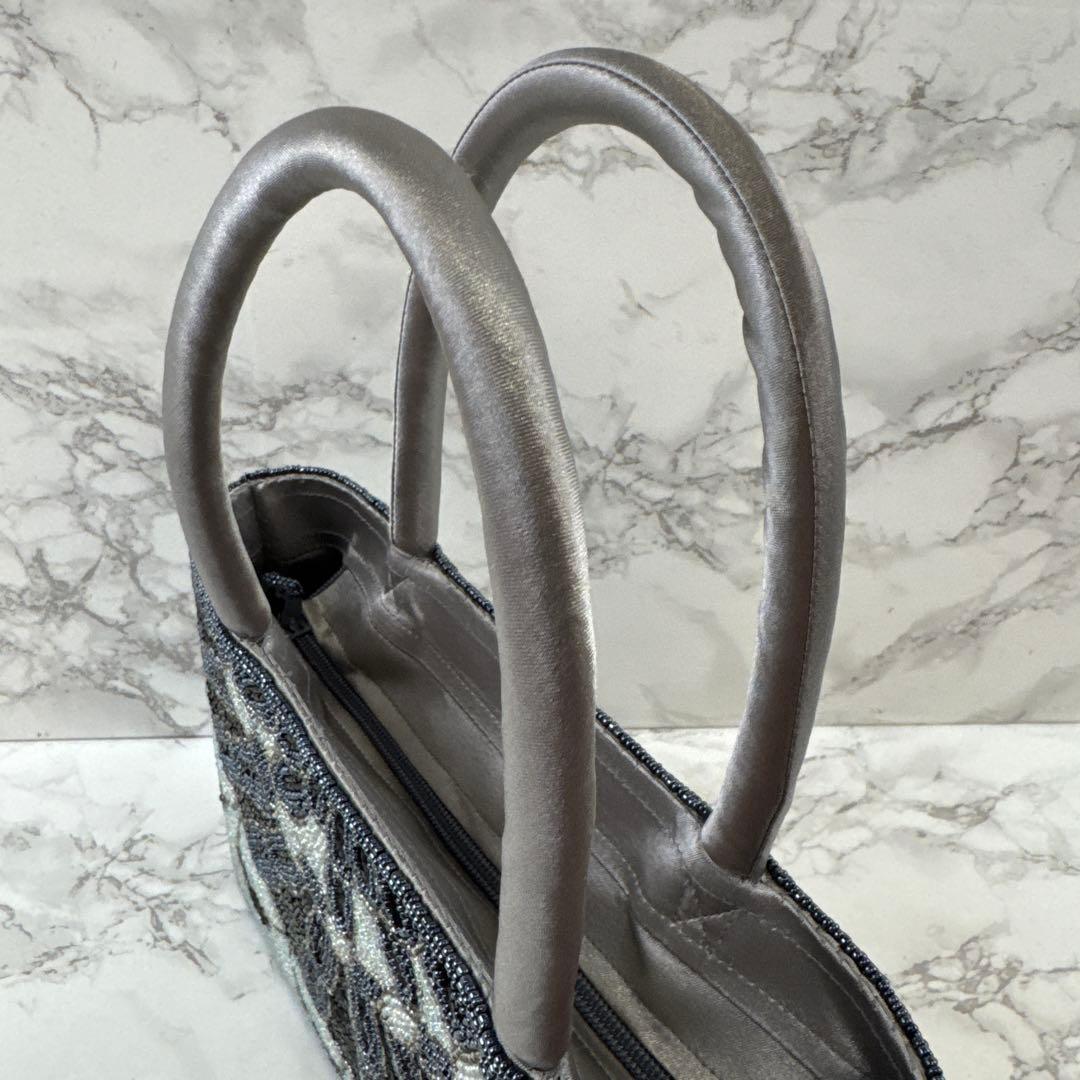 ハンドメイド ノーブランド ビーズ刺繍 シルバーカラー トート