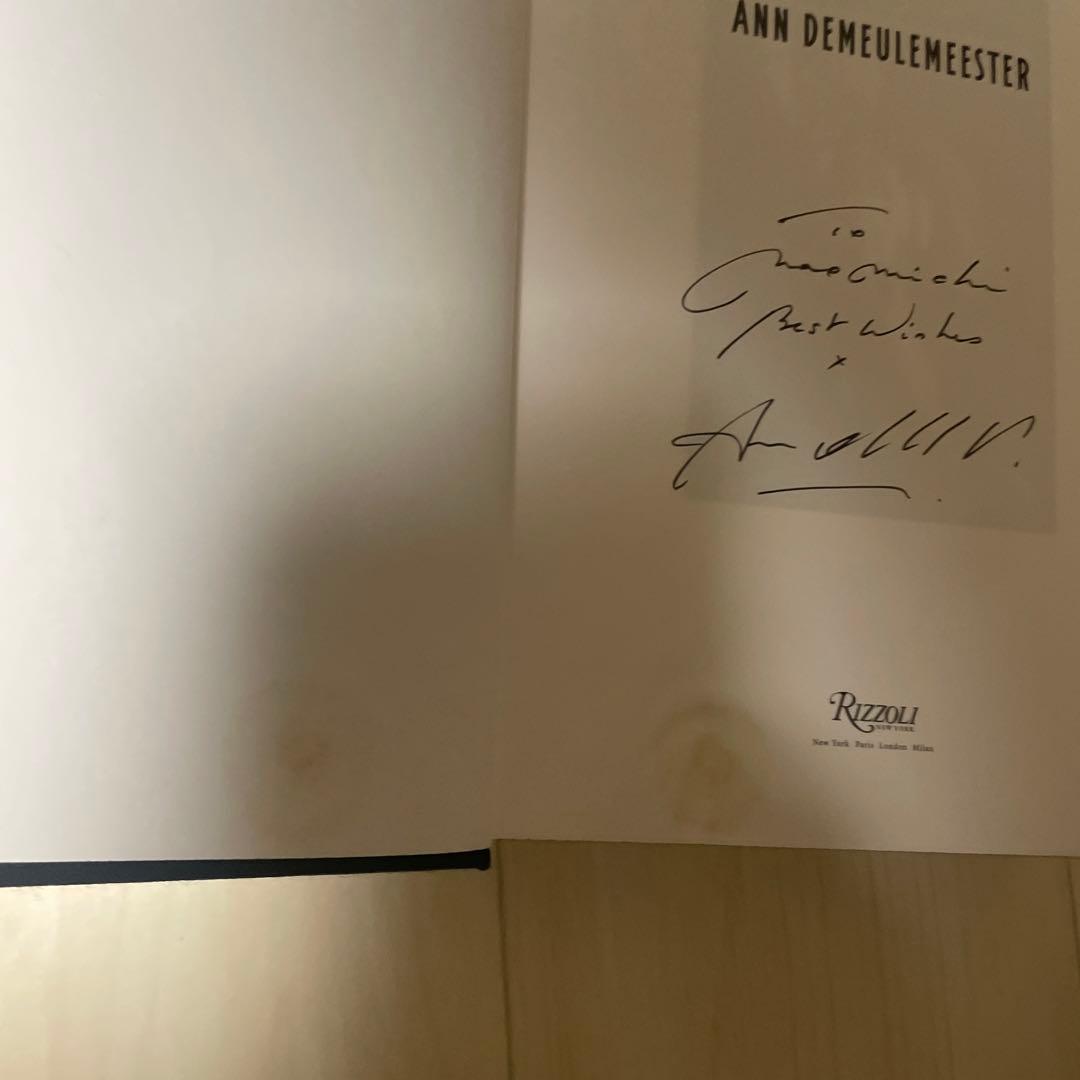 アンドゥムルメステール 直筆サイン入り 作品集 - メルカリ