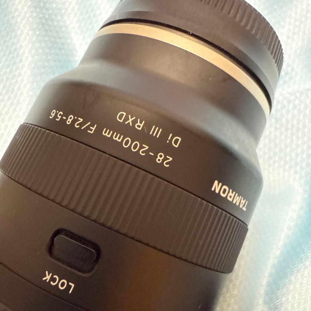 タムロン28-200mm F2.8-5.6 Di III RXD ズームレンズ