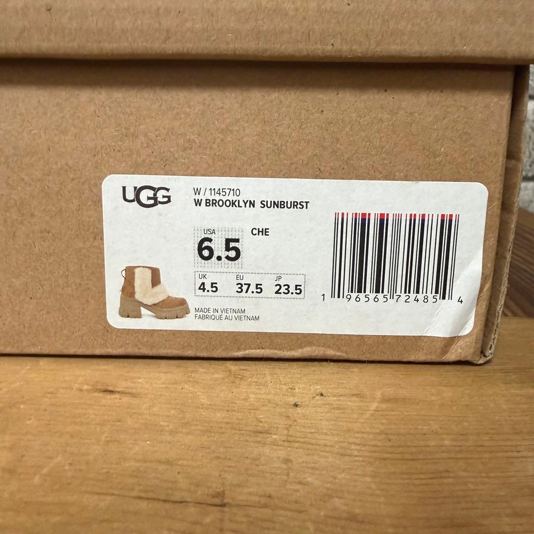 【美品】UGG W ROOKLYN SUNBURST 23.5cm