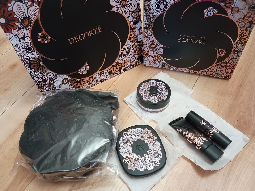 コスメデコルテ　クリスマスコフレ　2025　エターナルブルームコレクション 楽天市場】【 2025・エターナル ブルーム コレクション】DECORTÉ