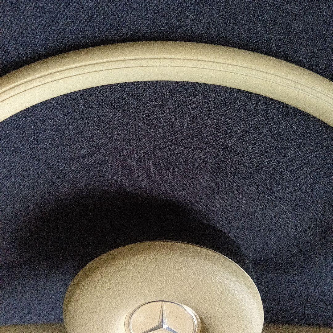 t*4様 メルセデス・ベンツ ホワイトステアリング 縦目 - メルカリ