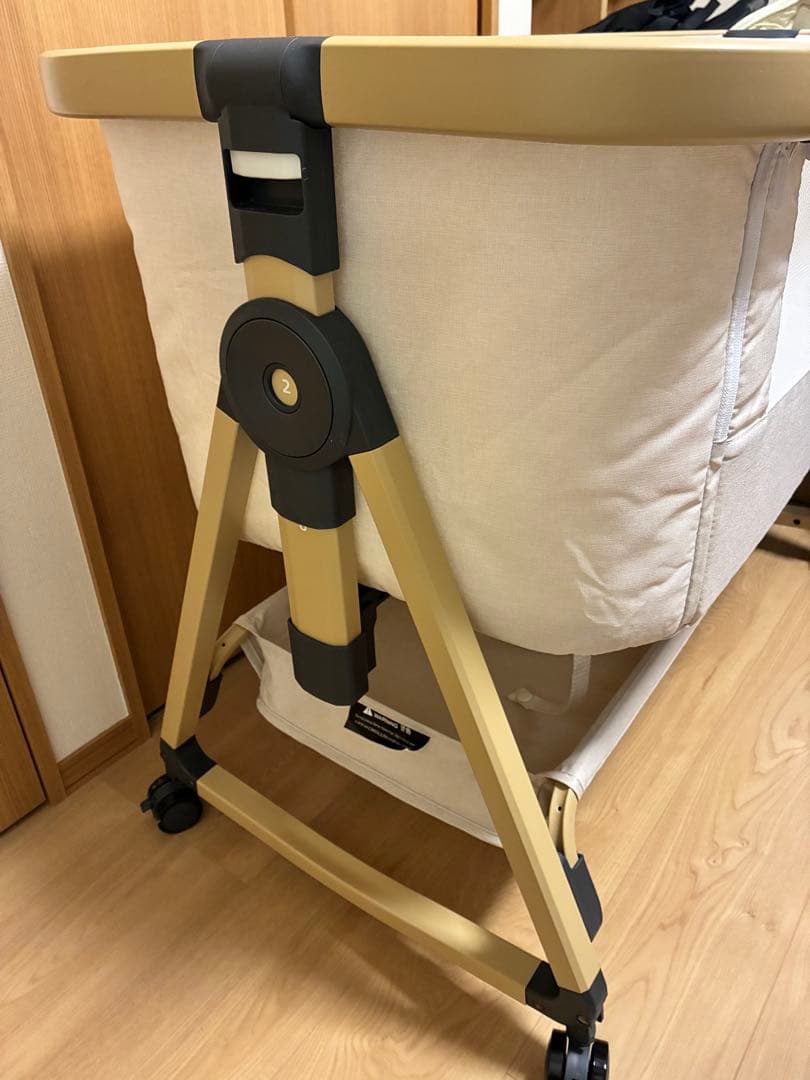 美品】HZDMJ ベビーベッド【人気色カーキ】