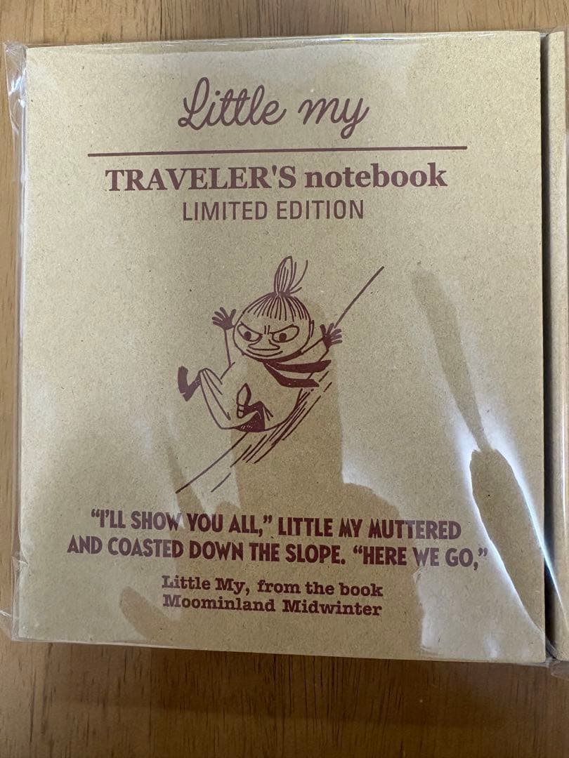 Moomin トラベラーズノート 限定版 パスポートサイズ MOOMIN collaborates with TRAVELER'S COMPANY 2022 トラベラーズ