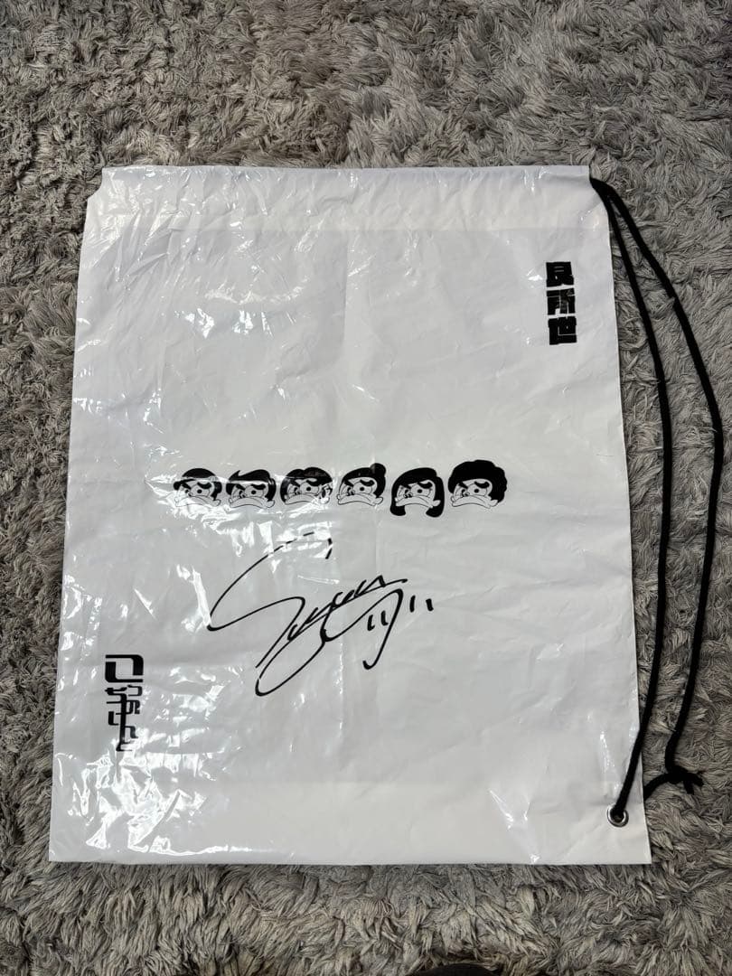 こっちのけんと サイン入りレンズ無しメガネ 他グッズ - メルカリ