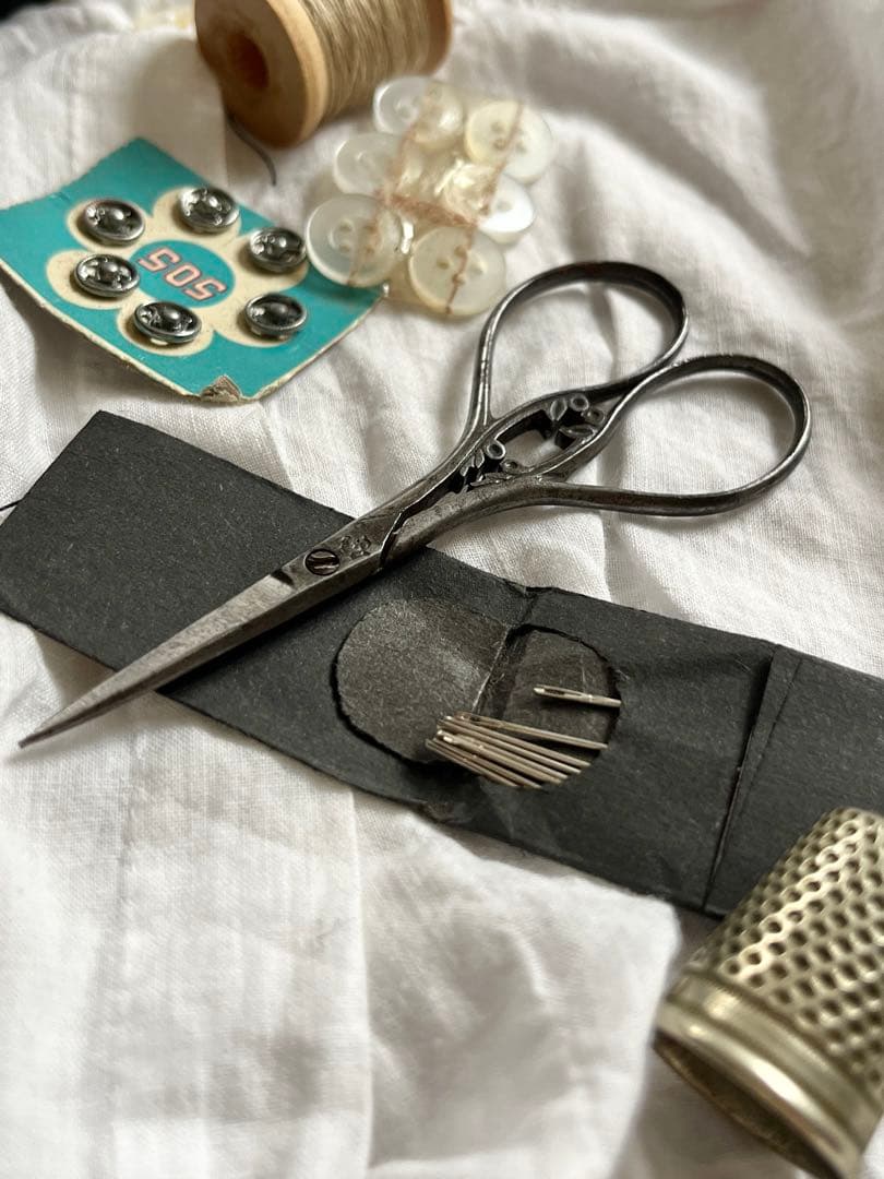 ◇フランスアンティーク｜糸メーカーの木箱と裁縫セット全16点 - メルカリ