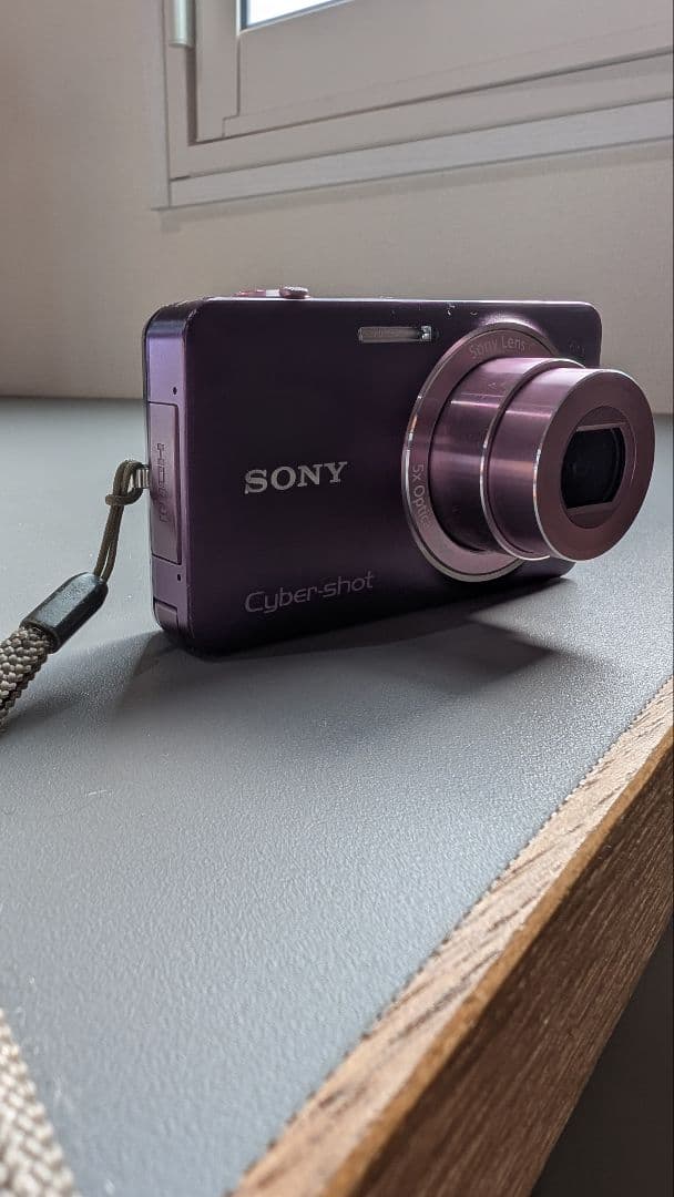 SONY Cyber-shot パープル 本体と充電器付き