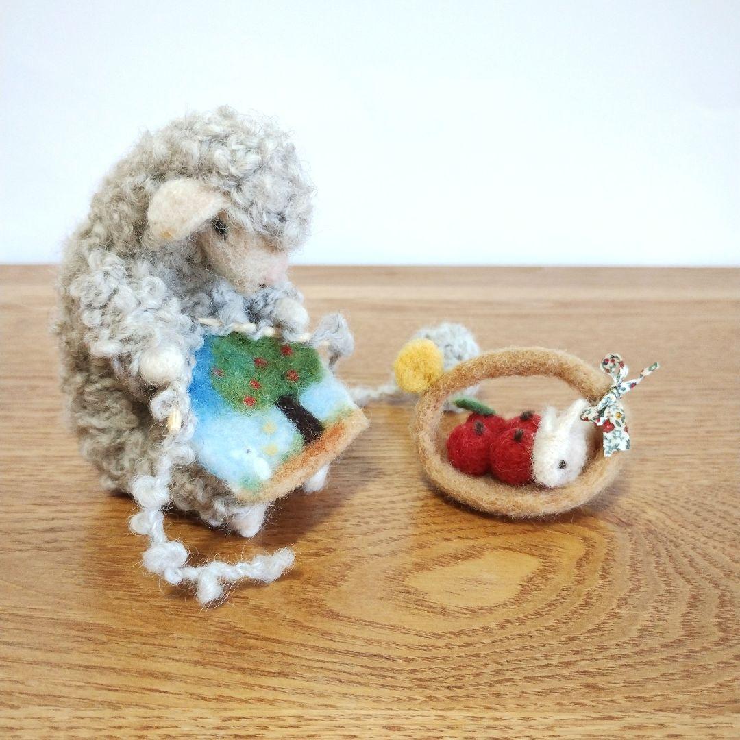 ひな祭り♥菱餅に乗った柴犬ちゃんのお雛様（羊毛フェルト） ひな祭り