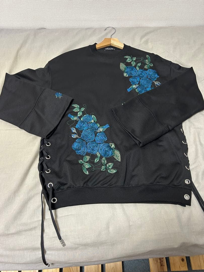 HARE×ado 青薔薇刺繍スウェット Sサイズ - メルカリ