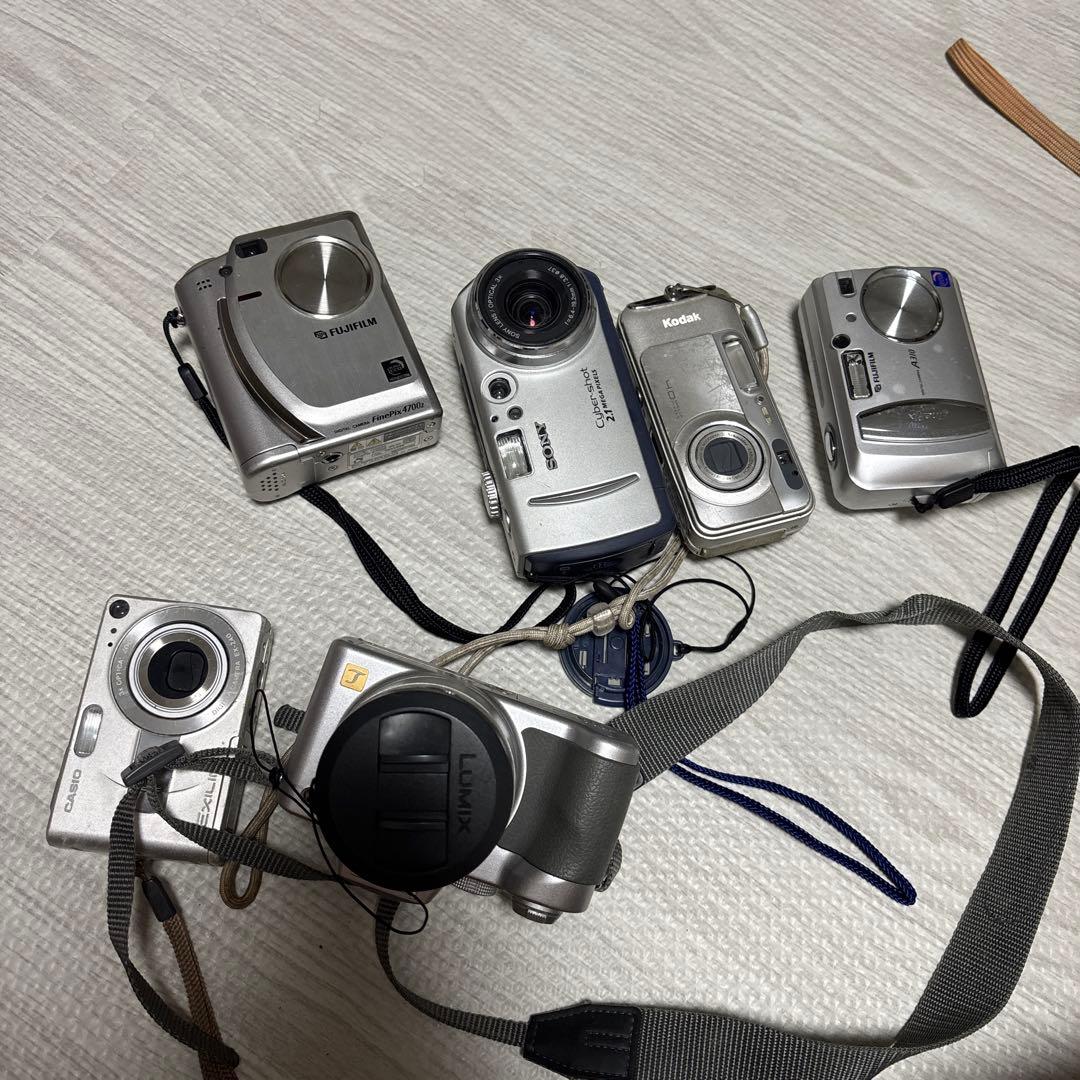 コンパクトデジタルカメラ 6台セット シルバー