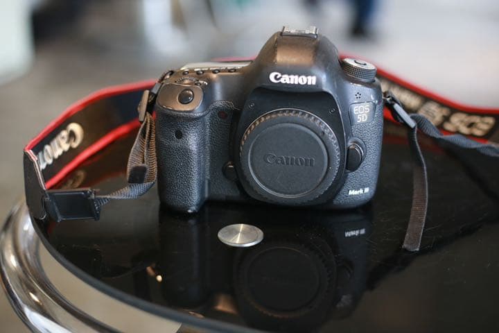 フィルムカメラ Canon 5D Mark3 Amazon.com : Canon EOS 5D Mark III 22.3 MP Full Frame CMOS Digital