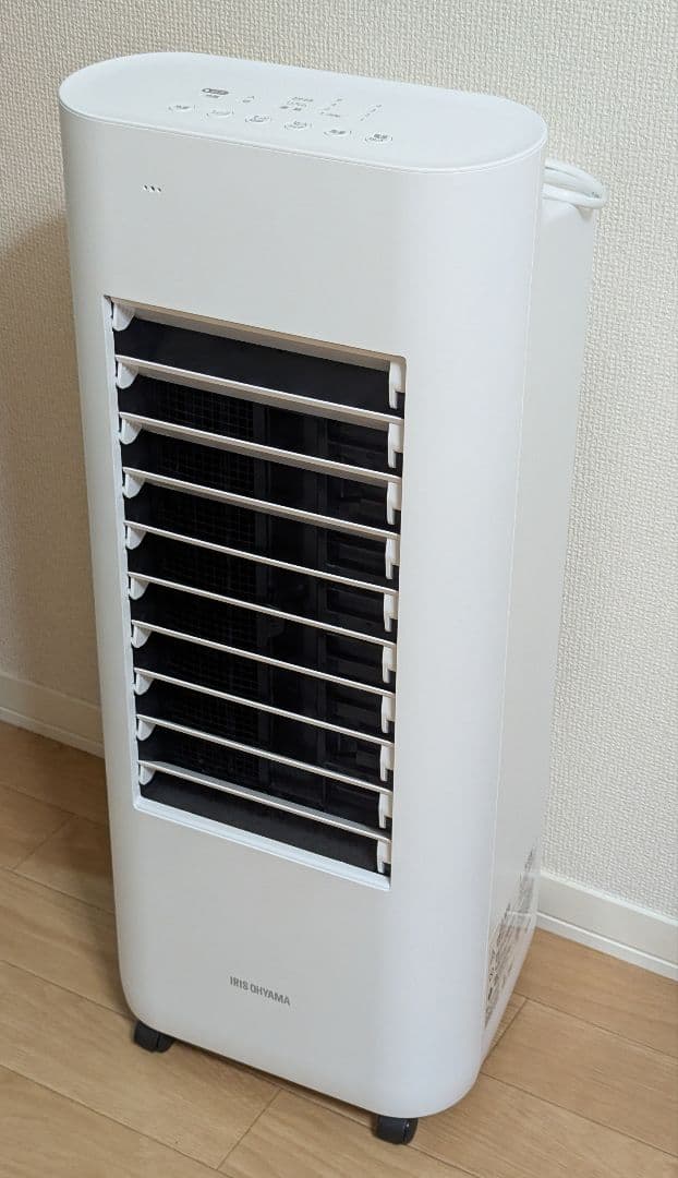 アイリスオーヤマ 冷風扇 KCTF-01M リモコン付き 動作確認済 冷風扇 ホワイト KCTF-01M [リモコン付き] 【処分品の為、外装不良