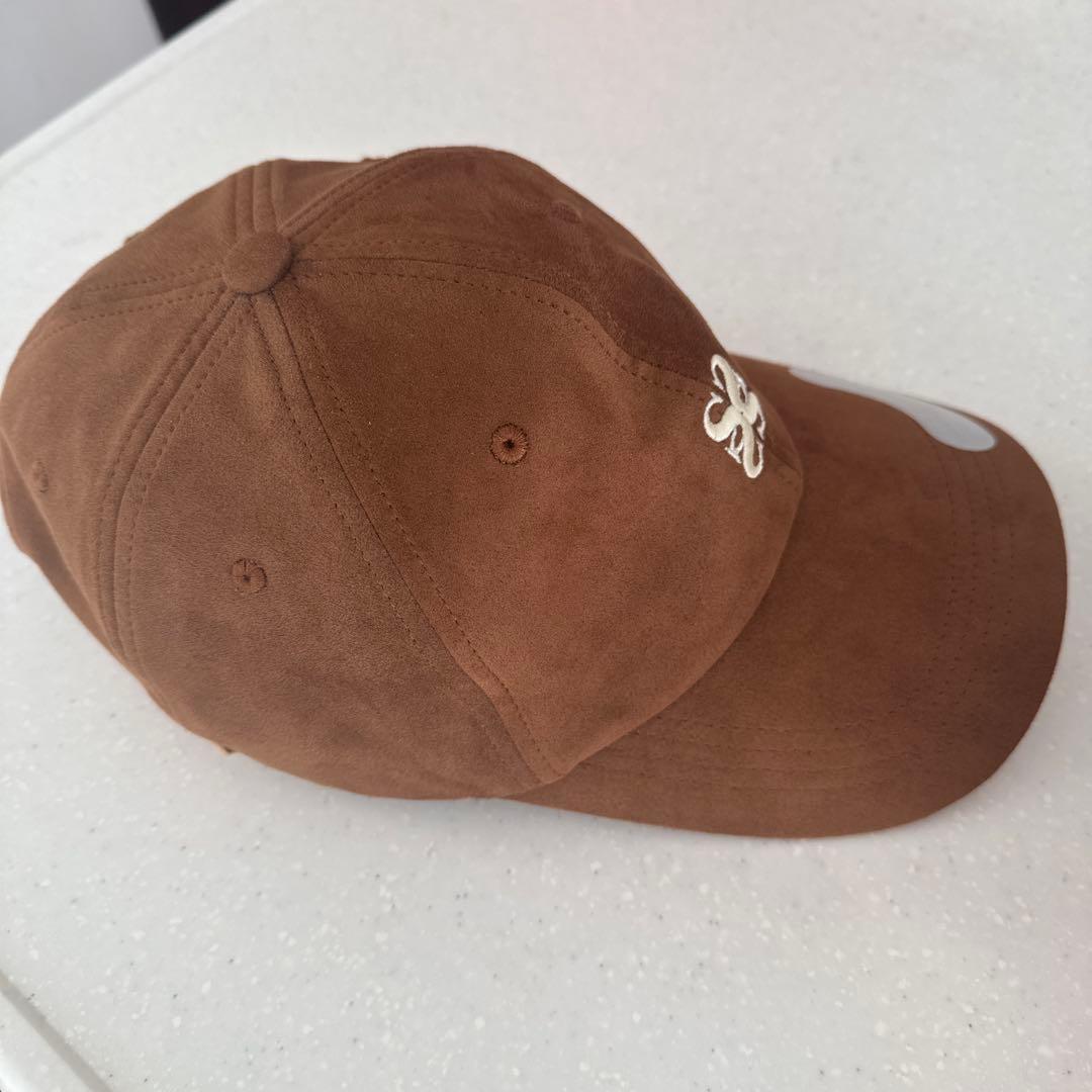 SATUR セター韓国ブラウン スエード風 キャップ L - メルカリ