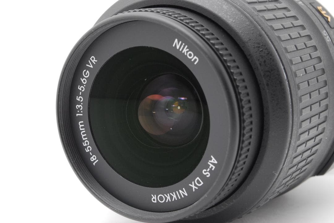 ショット数8枚 ほぼ新品】Nikon D3200 スマホ転送 箱・付属品付き