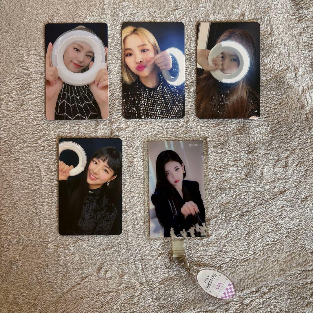 ITZY トレカセット - メルカリ