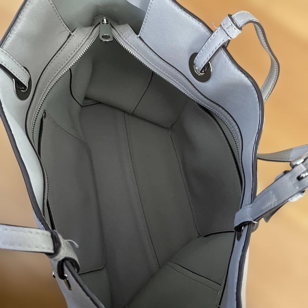 模造刀 太刀 金茶柄 鶴羽透し丸鍔 太刀造り龍図黒呂鞘