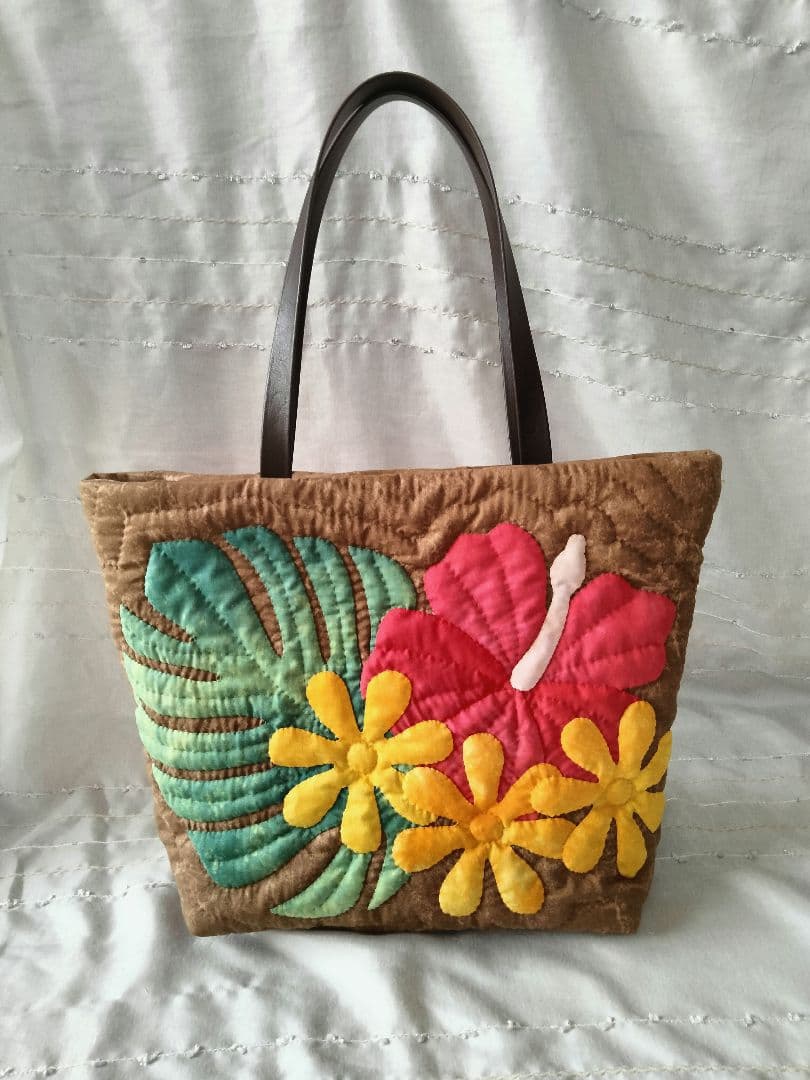 ☆279.ハワイアンキルト・バッグ・ハイビスカス＆ティアレ＆モンステラ