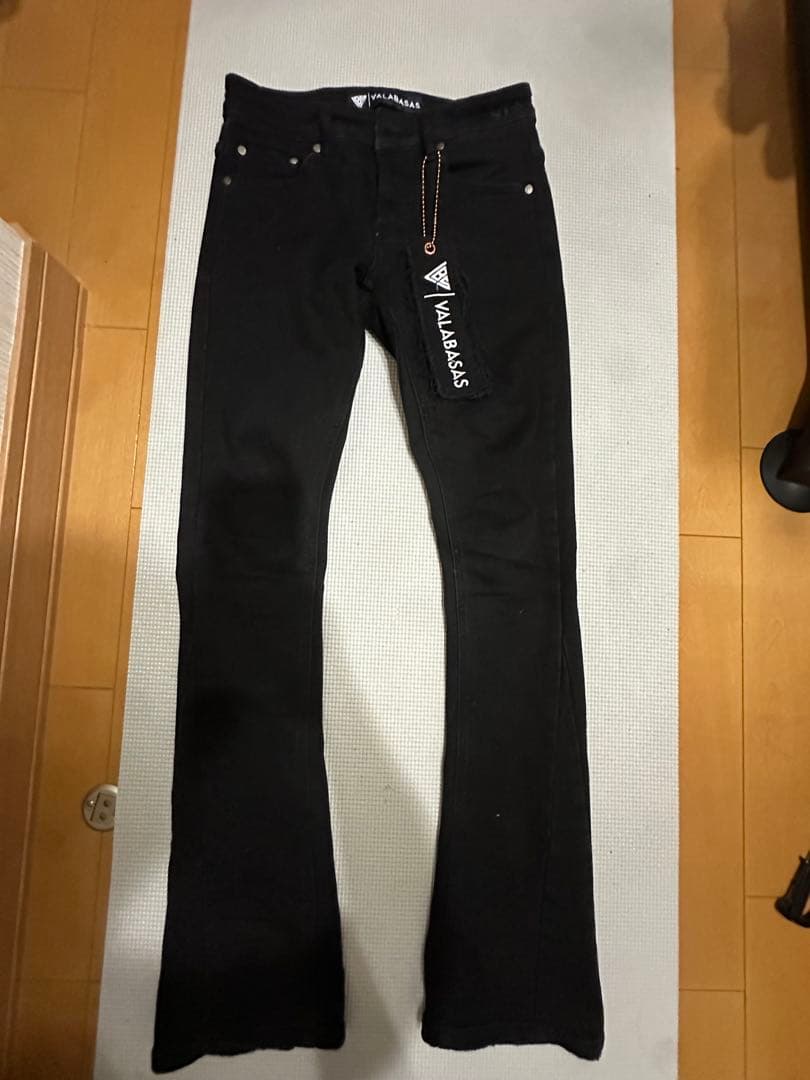VALABASAS ブラックブーツカットデニム 28 - メルカリ