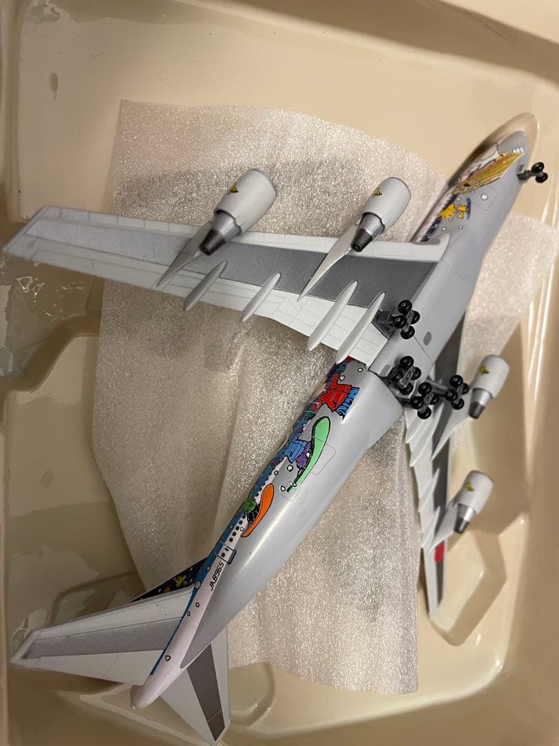 ANA ボーイング747−400D スヌーピー フライングカラーズ